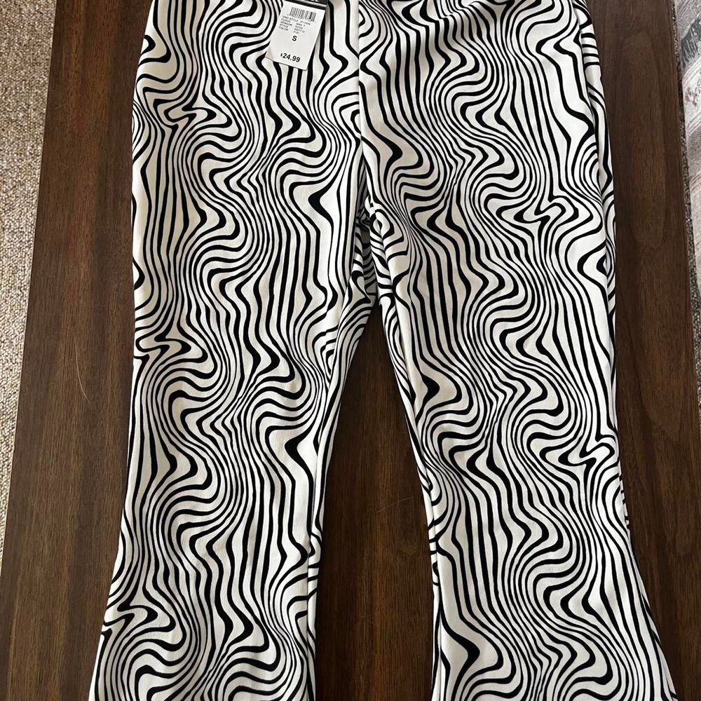 Rue-21 Women's multi Leggings